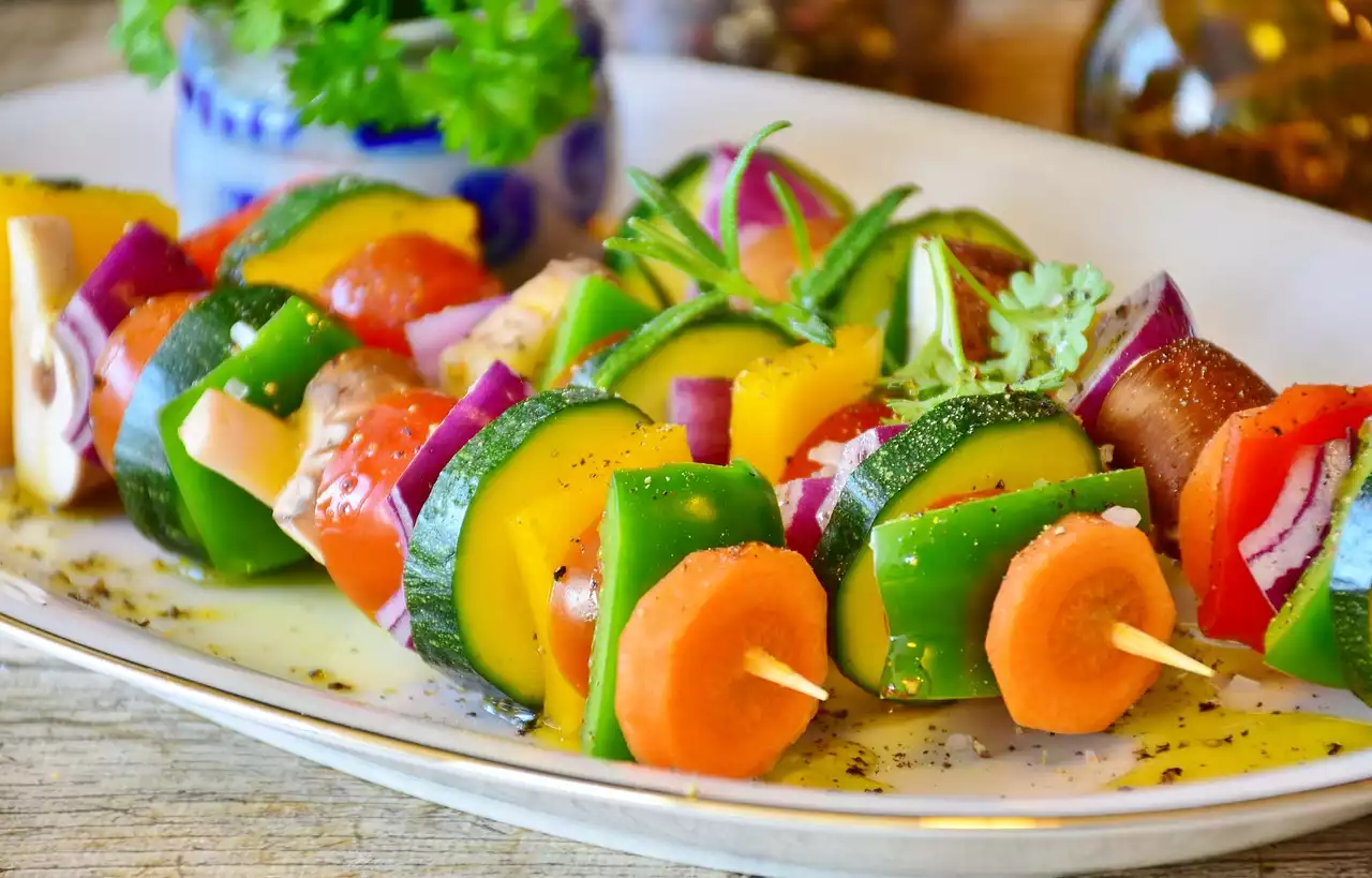 Sapori festivi: esplorazione delle delizie vegetariane e vegane di Natale